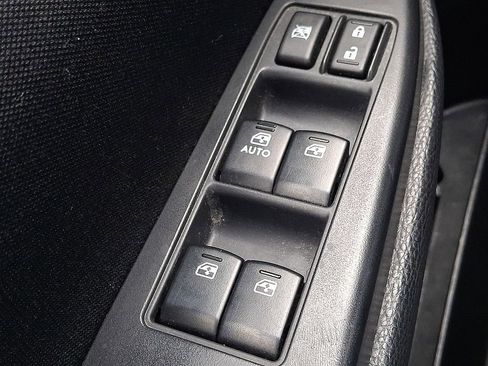 Used 2013 Subaru Legacy 2.5i Premium image 25