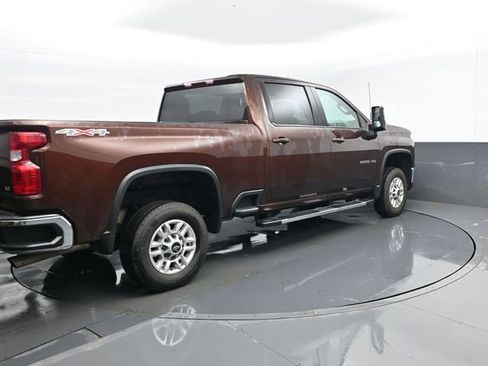 Used 2024 Chevrolet Silverado 2500 LT image 19