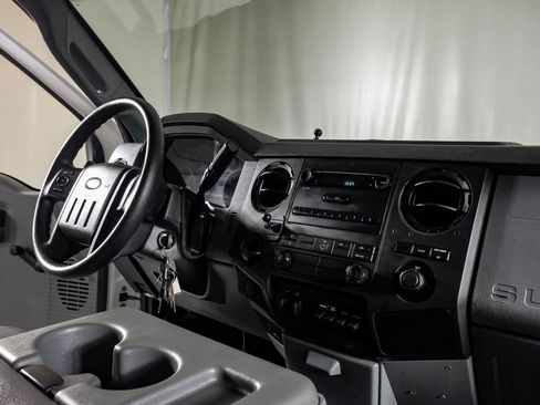 Used 2012 Ford F550 2WD Regular Cab Super Duty w/ Payload Upgrade Pkg image 14