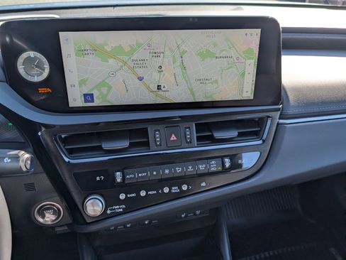 Certified 2023 Lexus ES 350 w/ Premium Package image 29