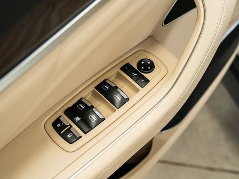 Used 2022 Maserati Levante Modena image 35