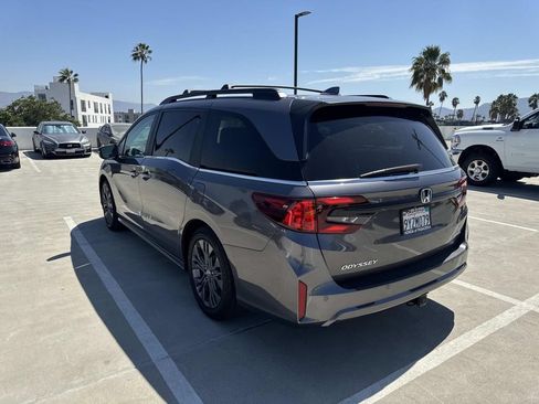 Used 2026 Honda Odyssey Touring image 12