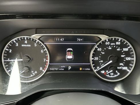 Used 2022 Nissan Pathfinder Platinum w/ Cargo Package AWD/4WD image 15