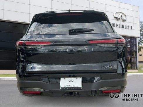 Certified 2026 INFINITI QX60 Autograph w/ Dark Cargo Package image 4