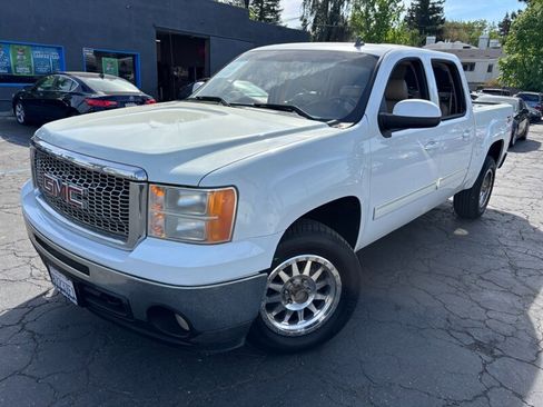 Used 2012 GMC Sierra 1500 SLT w/ SLT Convenience Package image 9