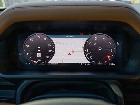 Used 2024 Land Rover Defender 110 V8 image 46