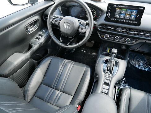 Certified 2024 Honda HR-V EX-L image 9