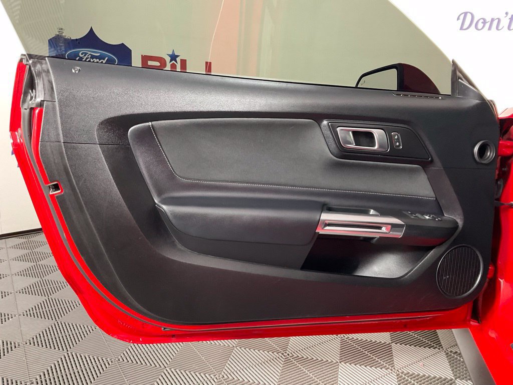 Used 2021 Ford Mustang GT RWD image 12