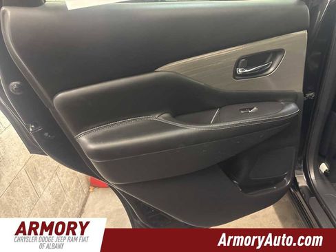 Used 2018 Nissan Murano Platinum w/ Cargo Package image 23