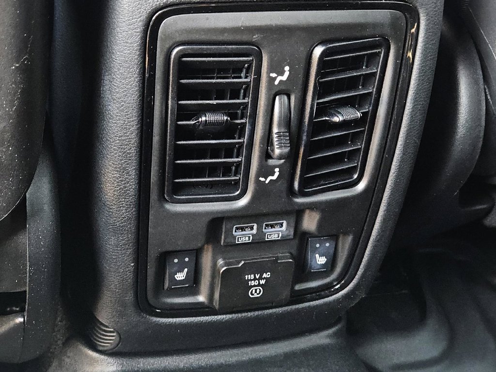 Used 2022 Dodge Durango R/T w/ Blacktop Package RWD image 38