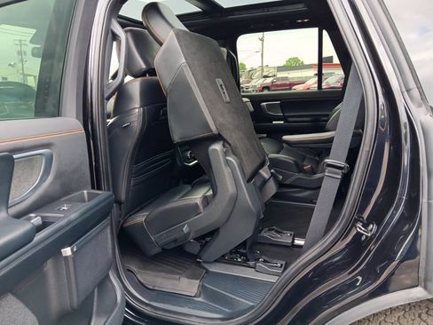 Used 2025 Ford Expedition Tremor AWD/4WD image 34