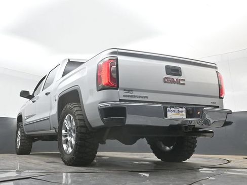 Used 2018 GMC Sierra 1500 SLT w/ SLT Premium Package AWD/4WD image 45