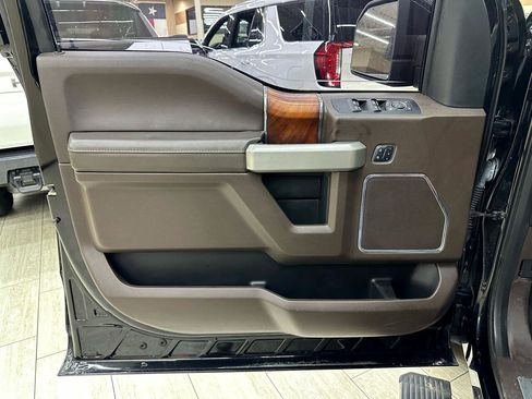 Used 2018 Ford F150 King Ranch w/ Equipment Group 601A Luxury image 19