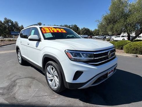 Used 2023 Volkswagen Atlas SE w/ Panoramic Sunroof Package AWD/4WD image 2