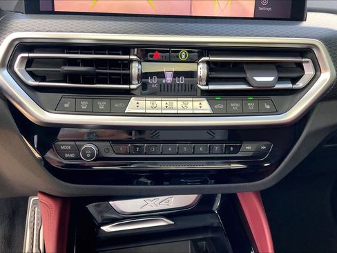 Used 2022 BMW X4 xDrive30i w/ M Sport Package 2 image 33