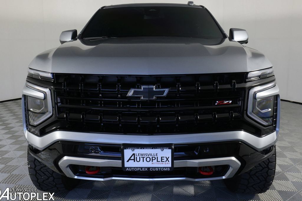 Used 2026 Chevrolet Tahoe Z71 w/ Comfort Package AWD/4WD image 2