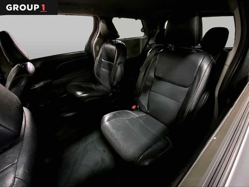 Used 2017 Toyota Sienna SE FWD image 21