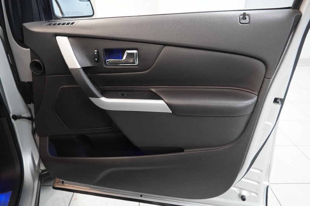 Used 2014 Ford Edge Limited FWD image 32