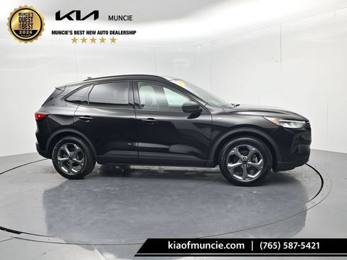 Used 2025 Ford Escape ST-Line FWD image 1