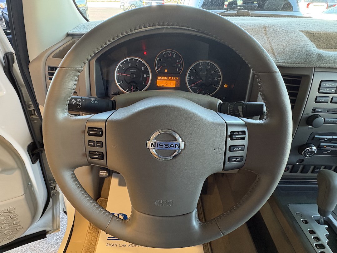 Used 2008 Nissan Titan SE RWD image 11