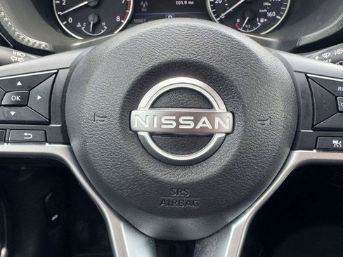 Used 2024 Nissan Sentra SV FWD image 26