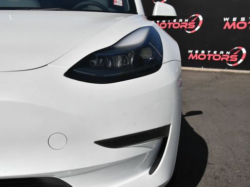 Used 2023 Tesla Model 3 Standard Range RWD image 11