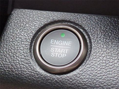 Used 2018 Ford F150 Raptor w/ Equipment Group 802A Luxury image 29