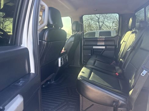 Used 2019 Ford F250 Lariat w/ Lariat Ultimate Package image 9