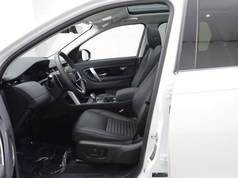 Certified 2025 Land Rover Discovery Sport S AWD/4WD image 5