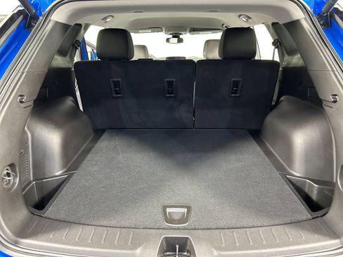 Used 2024 Chevrolet Blazer LT w/ Convenience Package FWD image 19