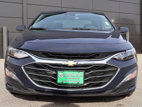 Used 2025 Chevrolet Malibu LT image 7