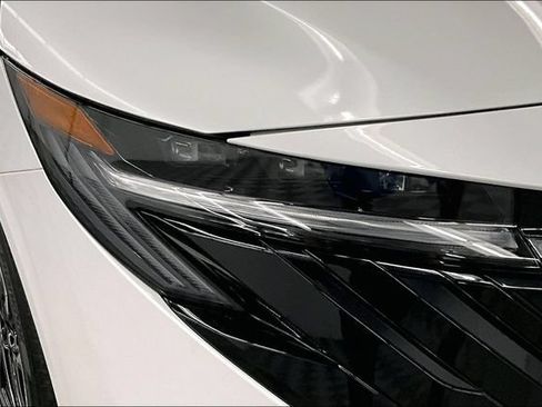 New 2026 Nissan Sentra SR w/ Floor Mat Package FWD image 15