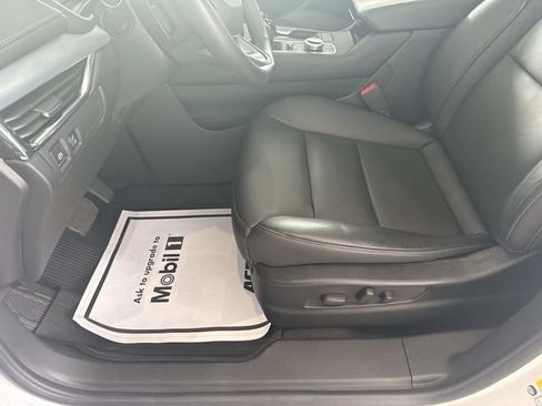 Certified 2023 Cadillac XT4 Premium Luxury w/ Cold Weather Package AWD/4WD image 18