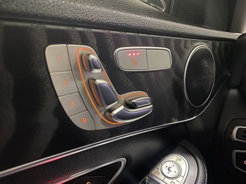 Used 2017 Mercedes-Benz C 300 Sedan image 9