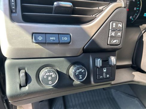 Used 2019 GMC Yukon XL Denali w/ Denali Ultimate Package image 22