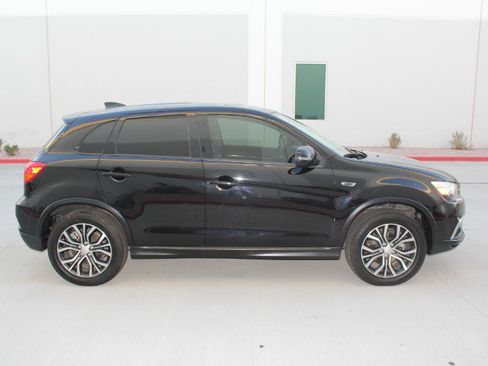 Used 2019 Mitsubishi Outlander Sport SE image 4