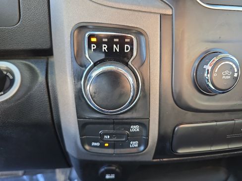 Used 2021 RAM 1500 Tradesman w/ Chrome Appearance Group image 13