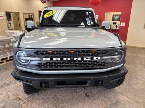 Used 2021 Ford Bronco Badlands AWD/4WD image 2