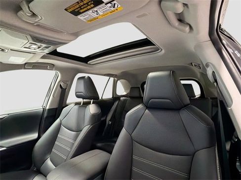 New 2025 Toyota RAV4 Limited image 18