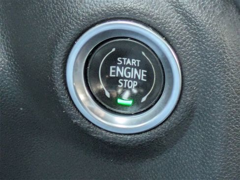 Used 2021 Chevrolet Silverado 1500 High Country w/ Technology Package AWD/4WD image 28