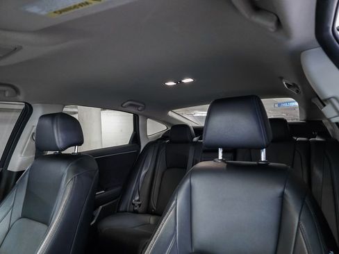 Certified 2018 Honda Clarity Touring image 23