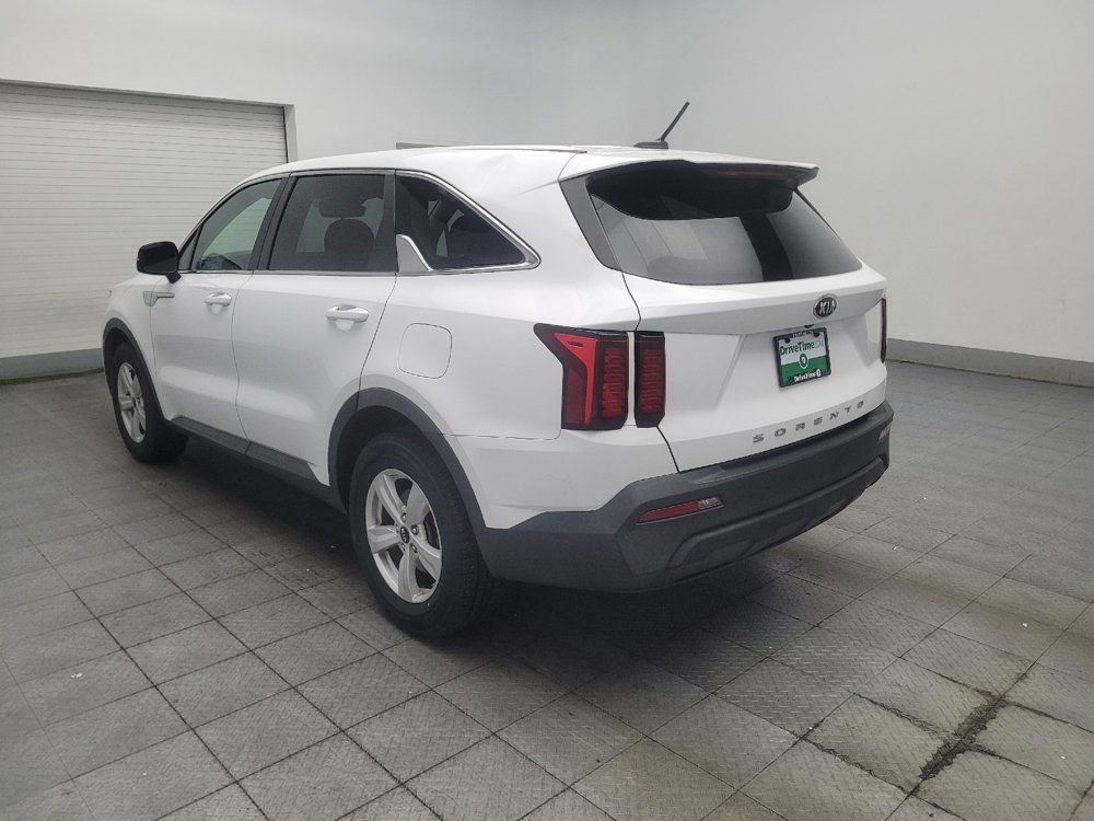 Used 2021 Kia Sorento LX FWD image 5