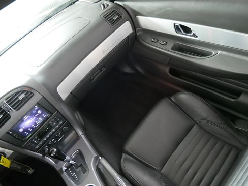 Used 2002 Ford Thunderbird RWD image 11