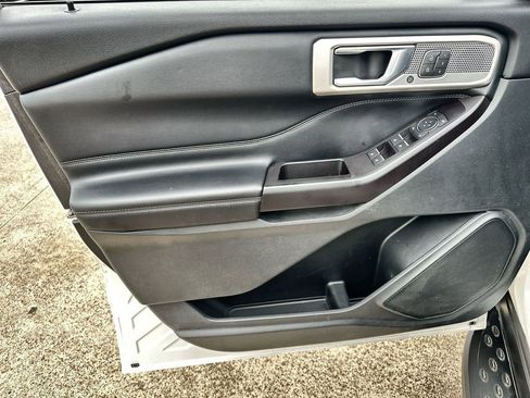 Used 2020 Ford Explorer Limited RWD image 21