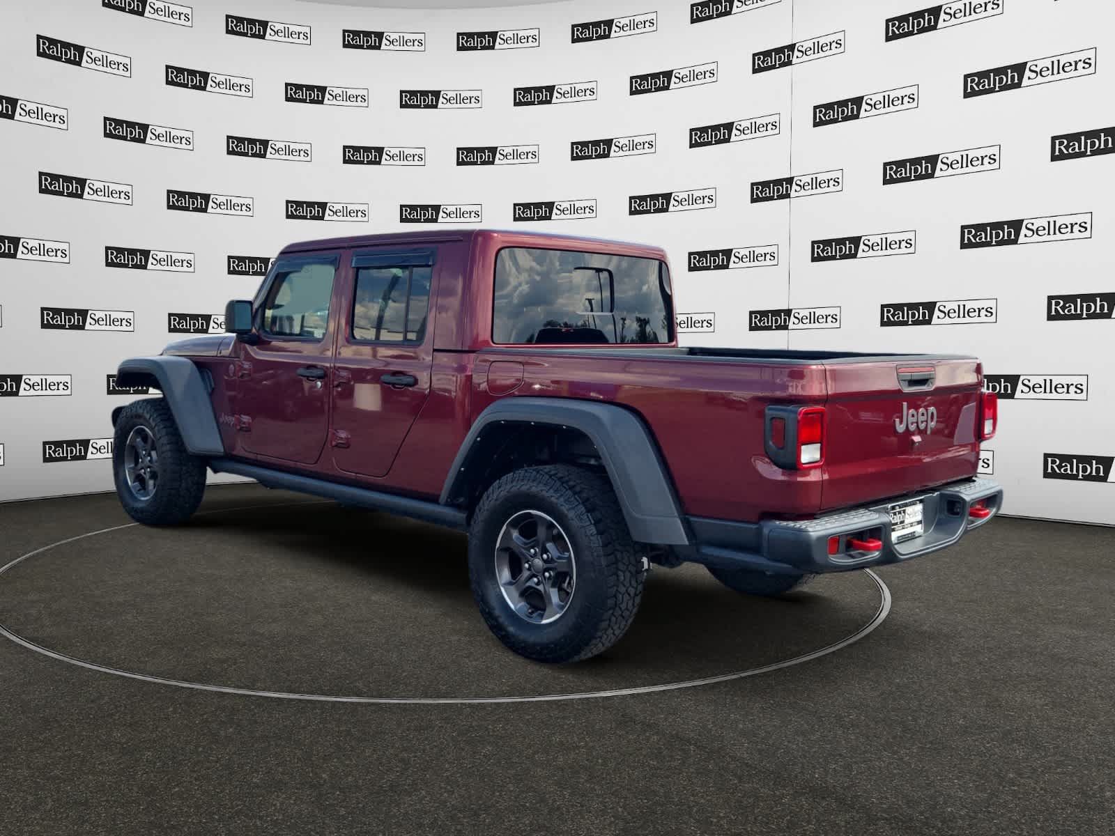 Used 2021 Jeep Gladiator Rubicon AWD/4WD image 4