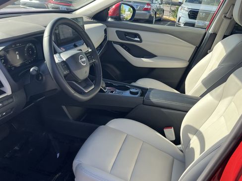 Used 2026 Nissan Rogue SL AWD/4WD image 10