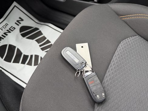 Used 2022 Jeep Compass Sport image 19