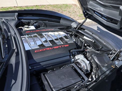 Used 2019 Chevrolet Corvette Stingray Convertible w/ 2LT Preferred Equipment Group image 32