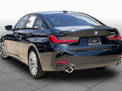 Used 2023 BMW 330i Sedan w/ Driving Assistance Package RWD image 18
