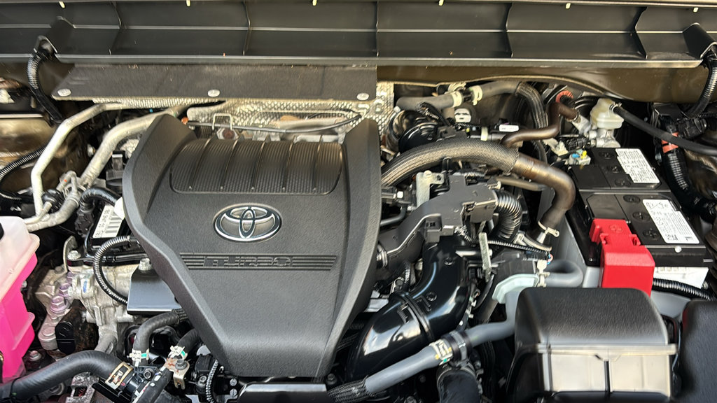 Used 2024 Toyota Highlander Platinum AWD/4WD image 35